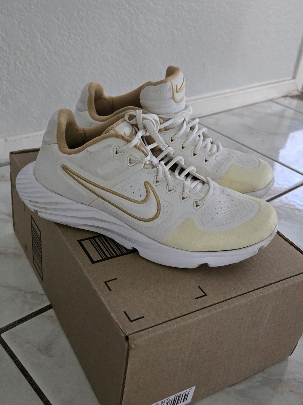 Nike White & Gold Softball Turf Shoes